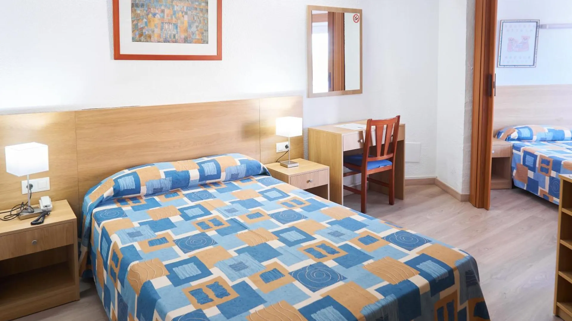 Nautilus Hotel Roses 3*,