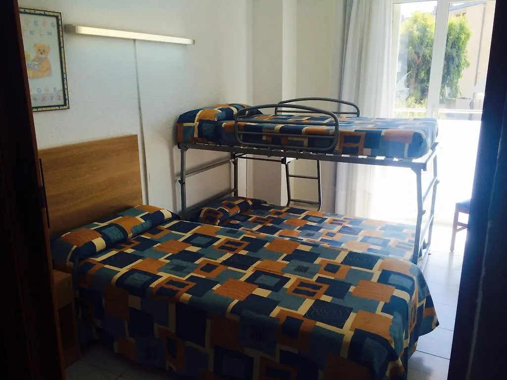 Nautilus Hotel Roses 3*,
