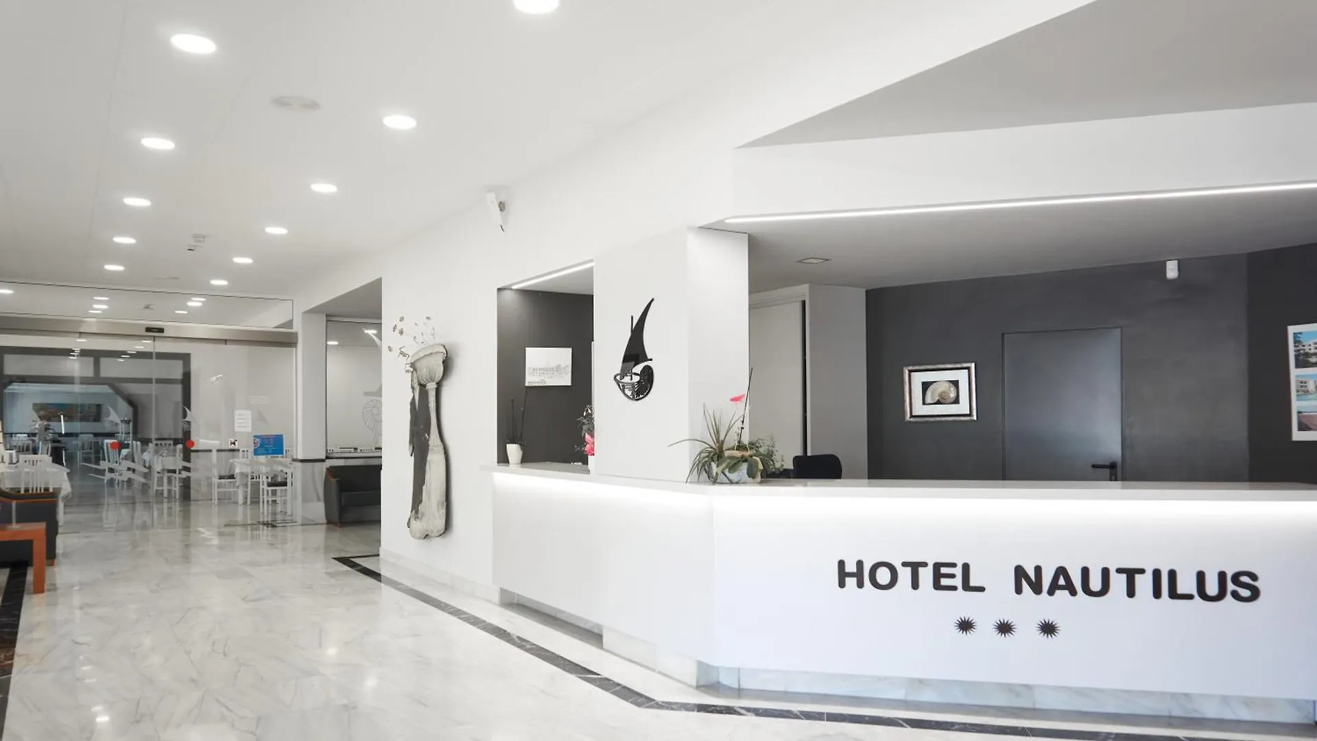 Nautilus Hotel Roses 3*,  Spanien